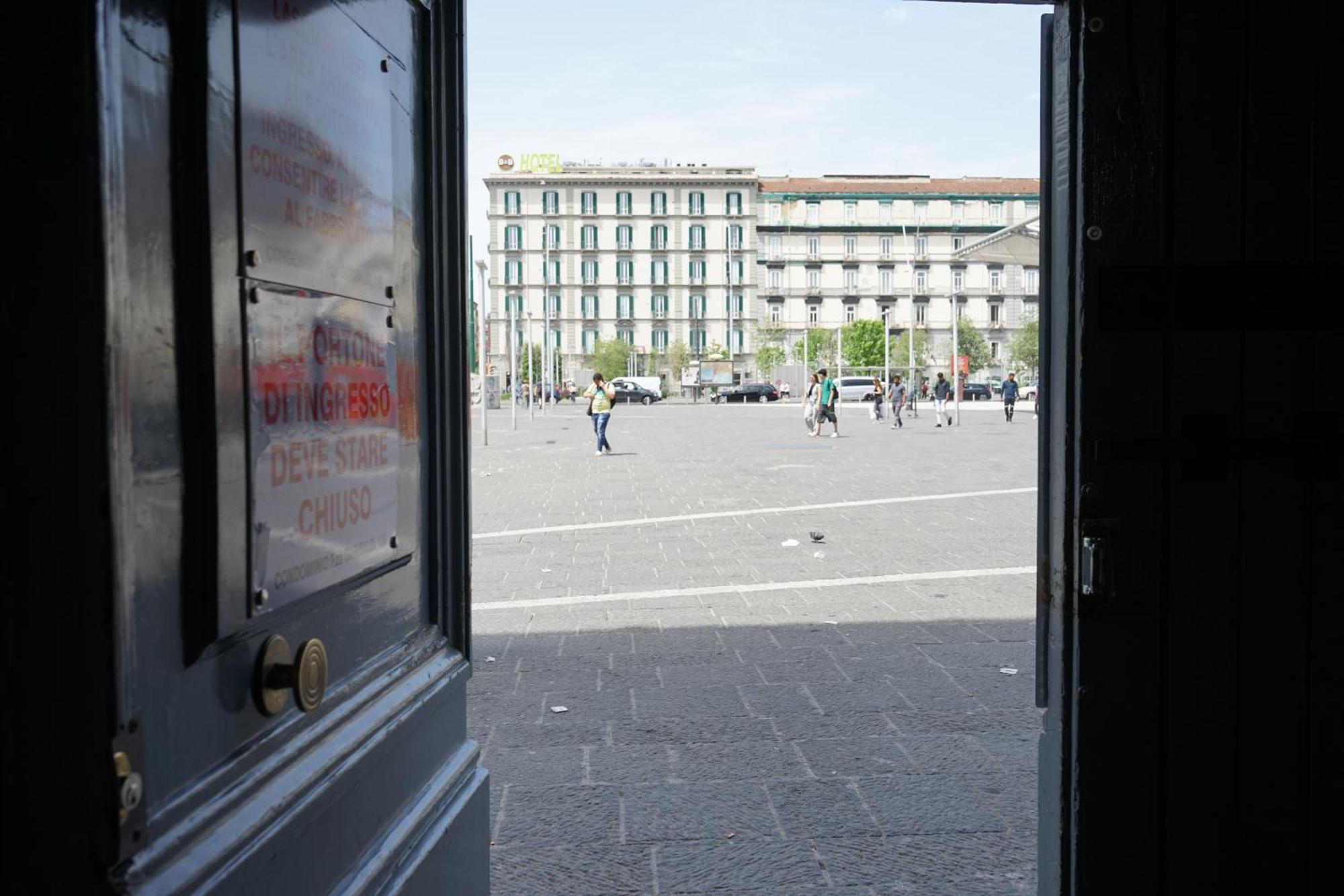 Enjoy Rooms Naples Exterior photo