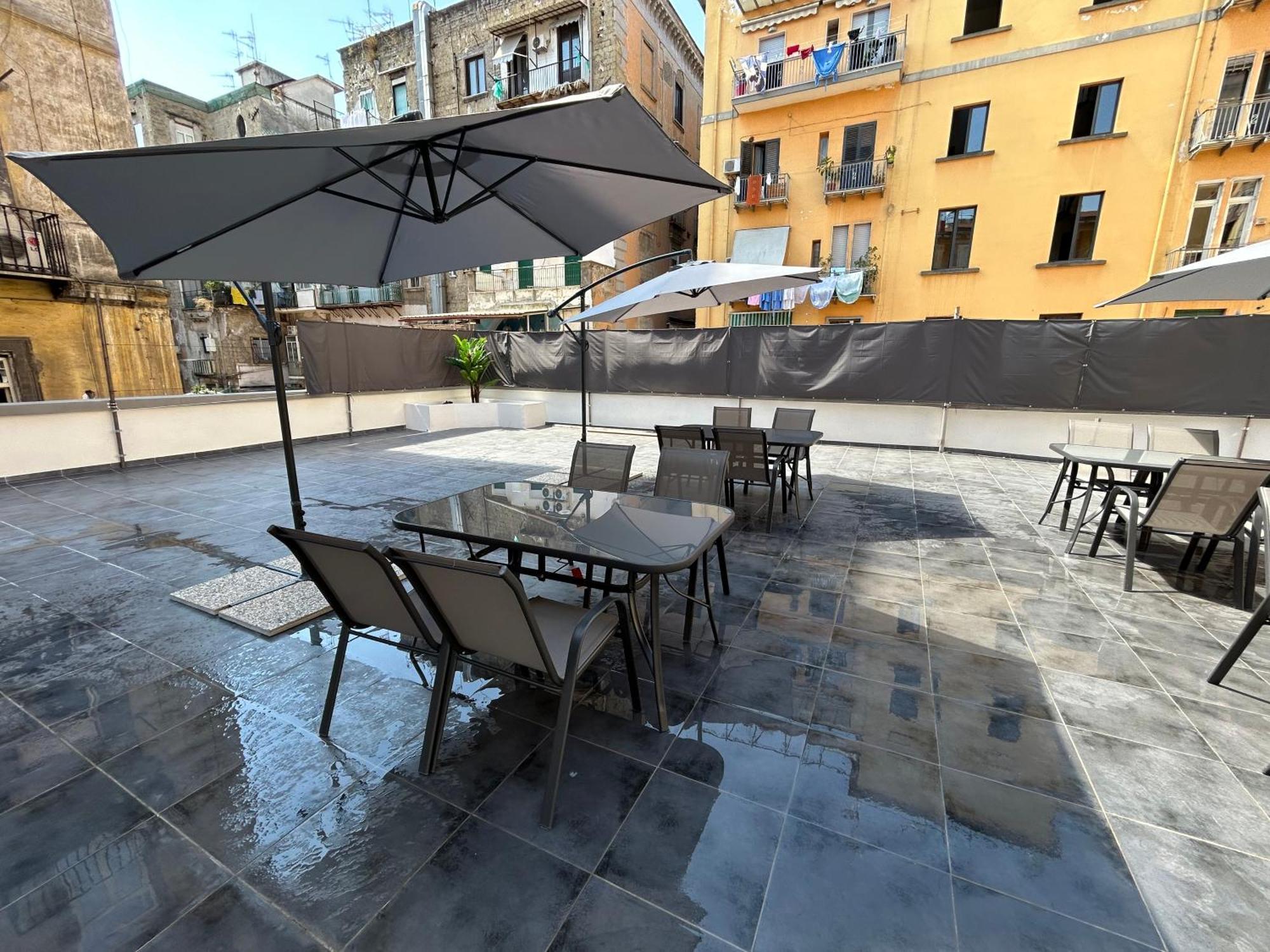 Enjoy Rooms Naples Exterior photo